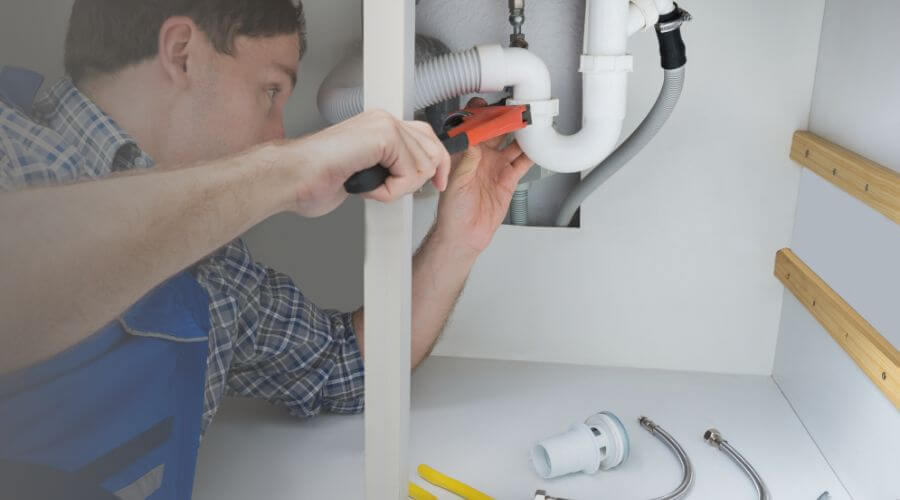 Local tankless water heater installation in Palmyra, NE